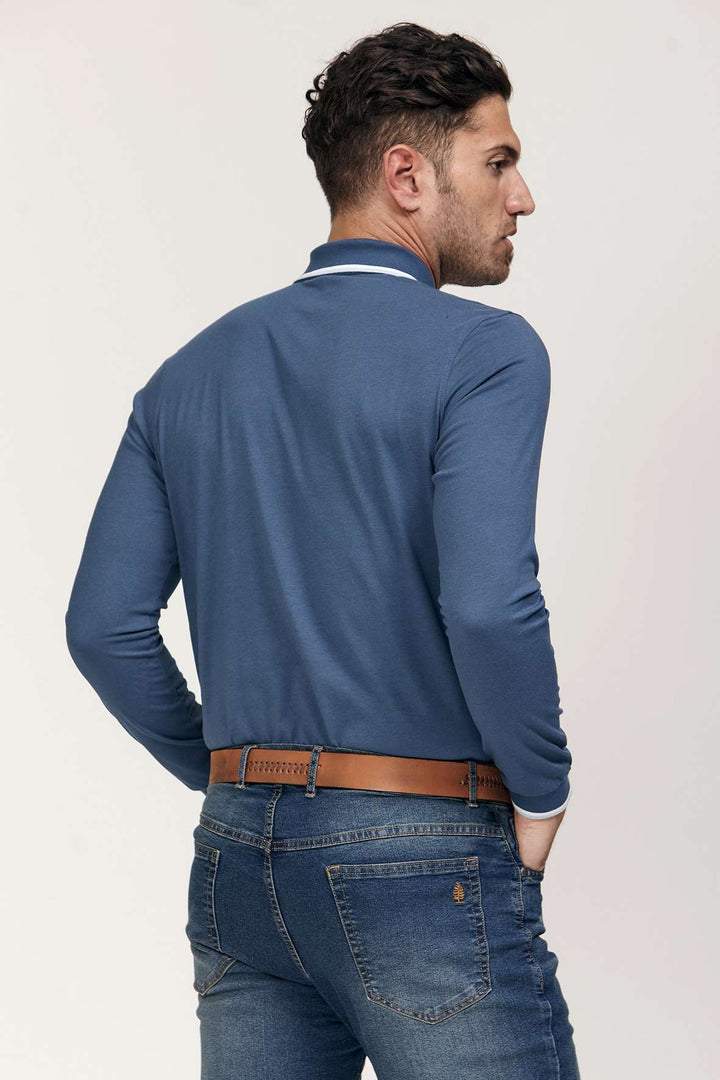 POLO CON VIVOS DE JERSEY LISO