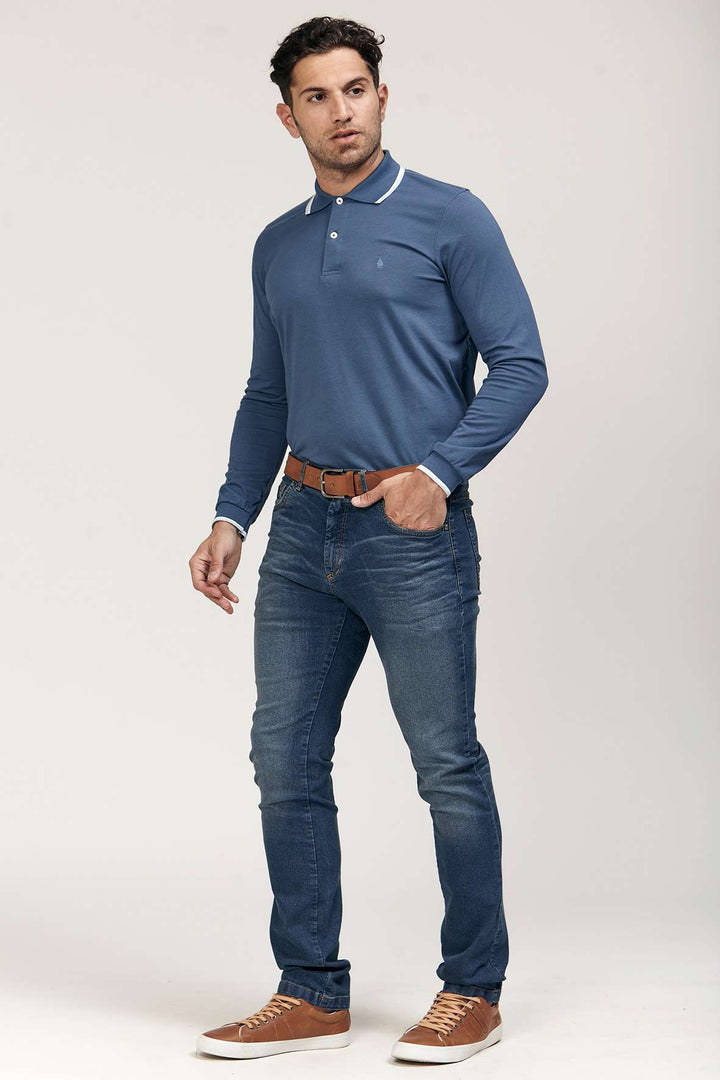 POLO CON VIVOS DE JERSEY LISO
