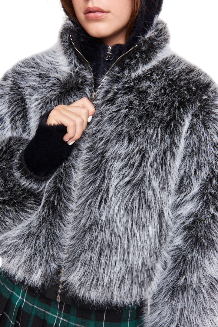 CAMPERA CHARMING