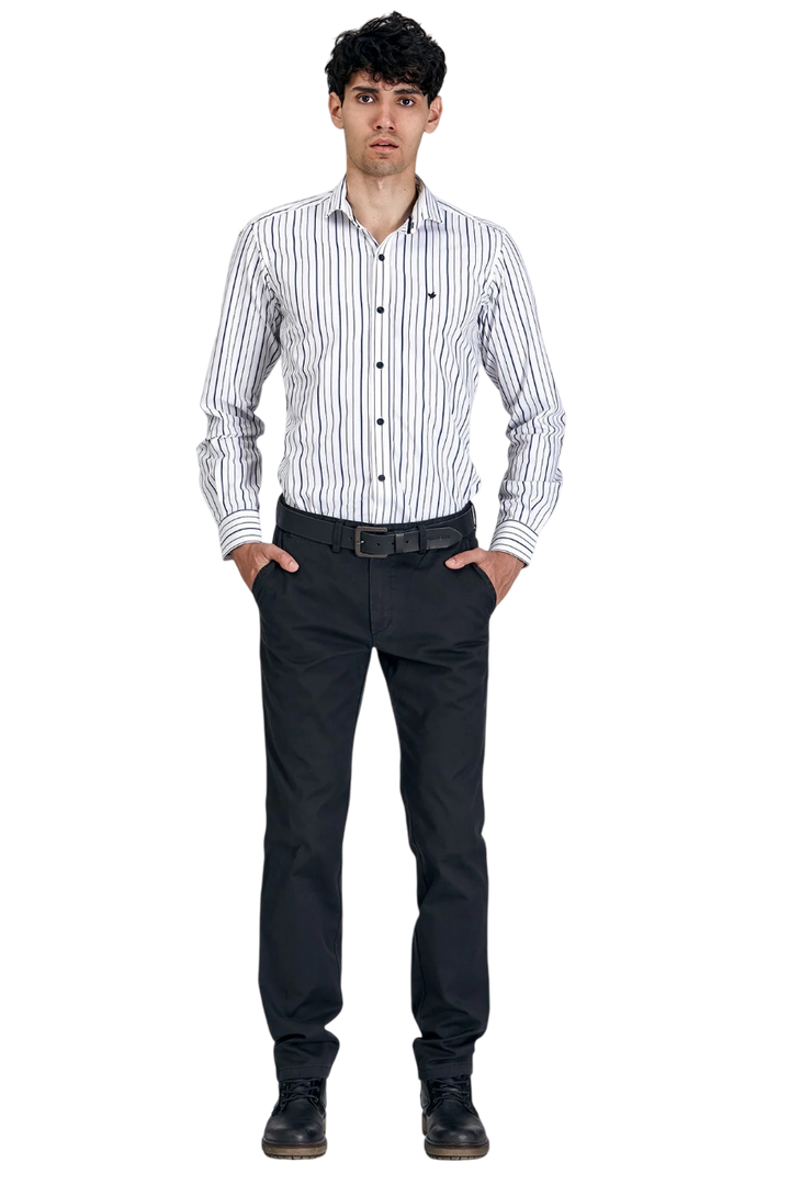 Pantalon regular basico sin pinzas gabardina