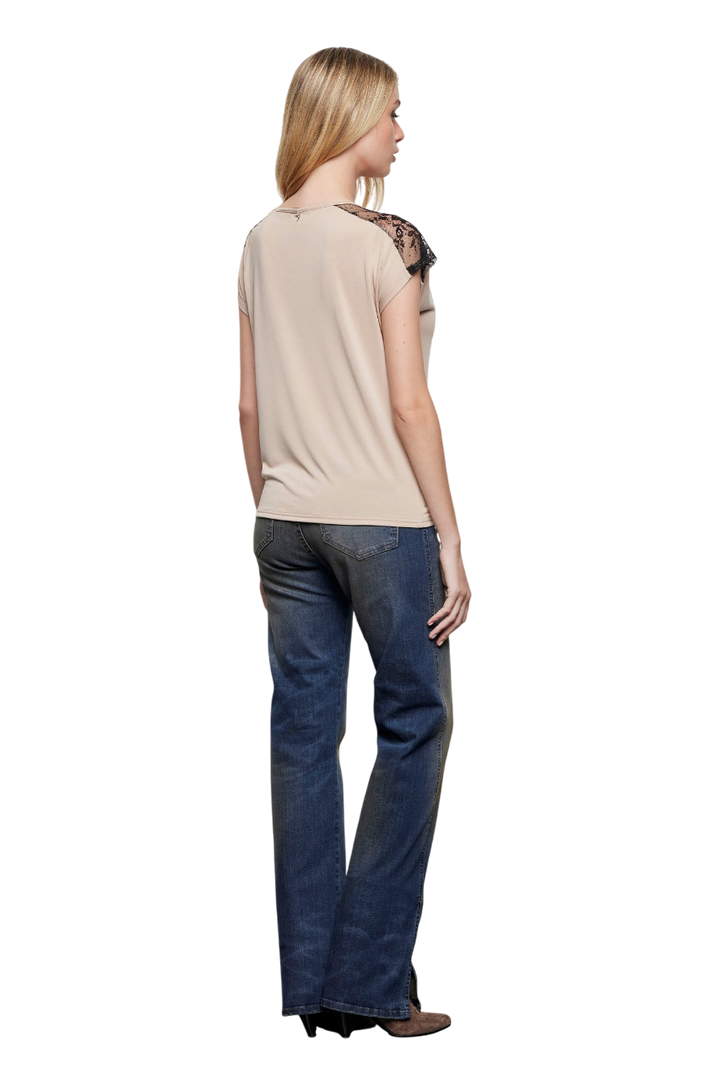 REMERA JADE