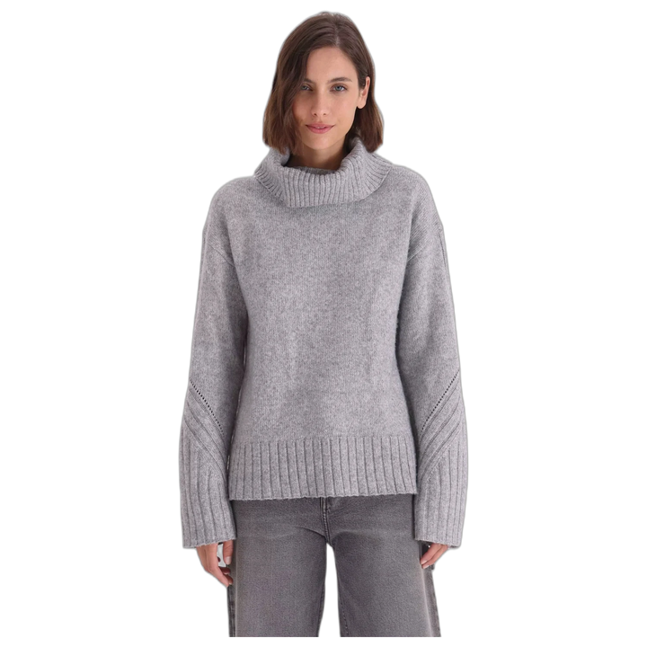 Polera Yagmour Mily Cuello Alto Manga Larga