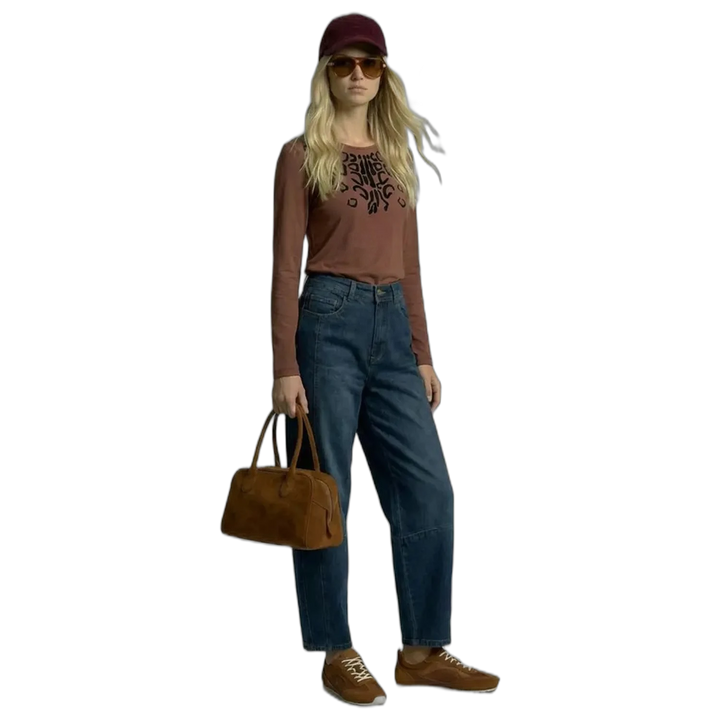 Remera Jaen Manga Corta Cuello Redondo Estampa Frontal