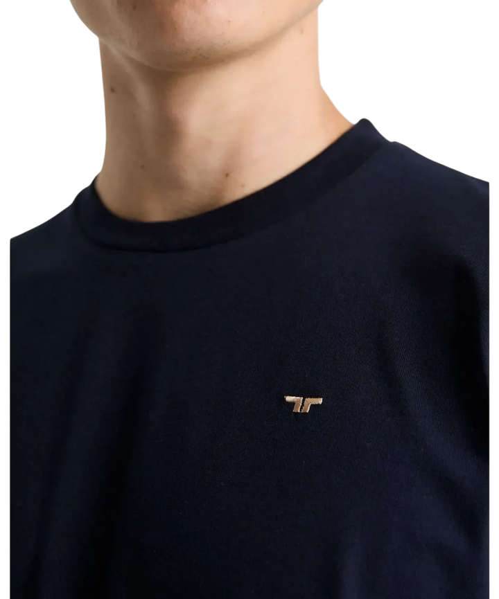 Remera fortaleza