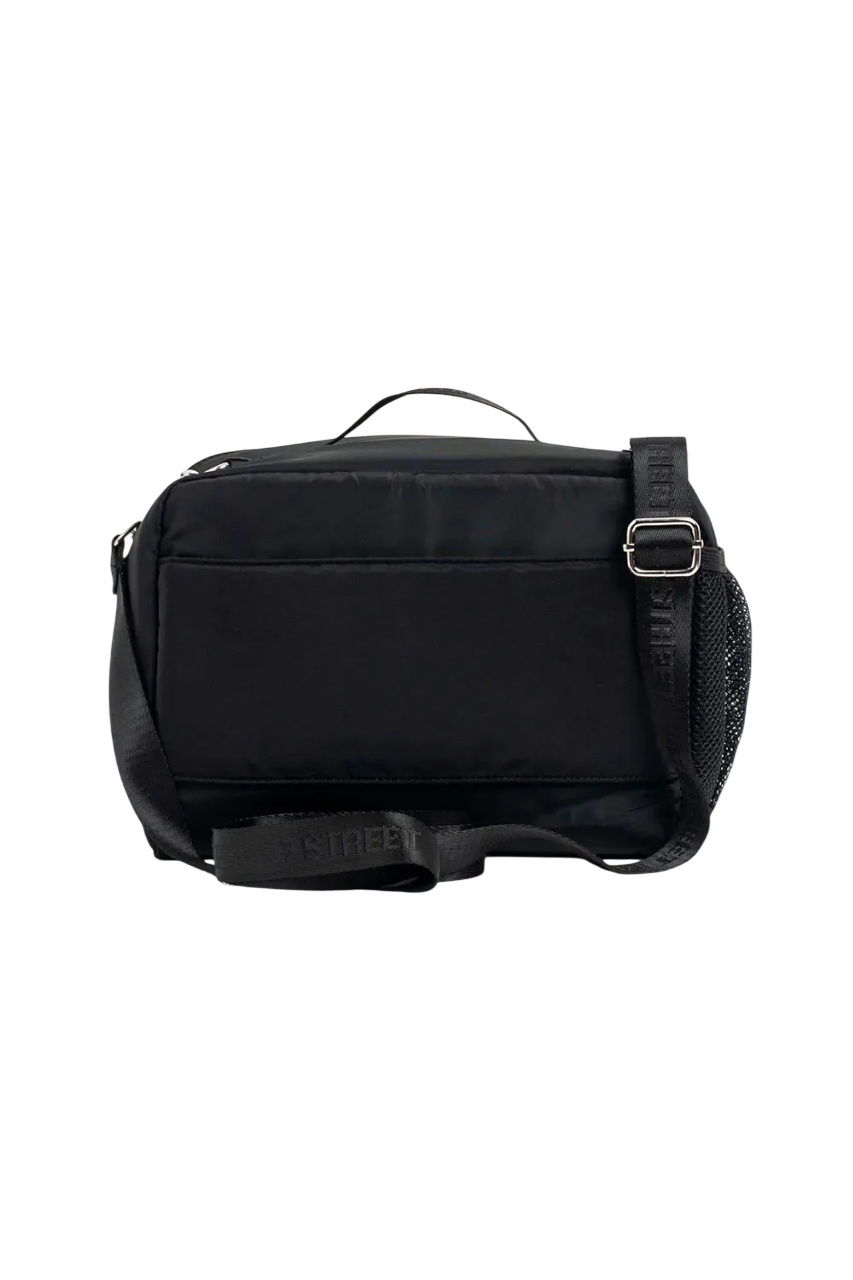 LUNCHERA KUROMI CHARMS H.