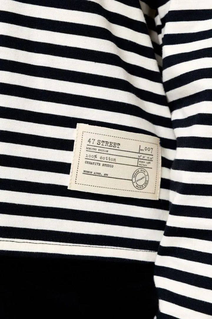 Remera 47 Street Between Mujer