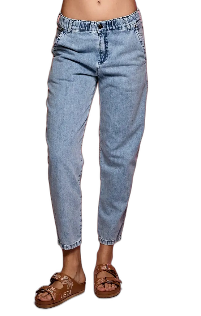 SLOUCHY ADDICT