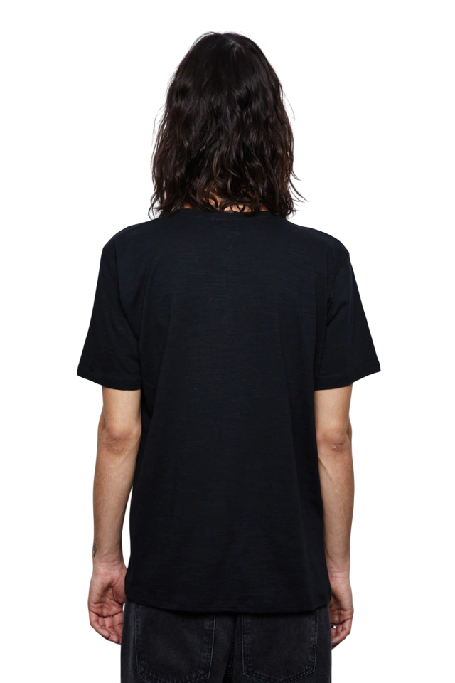Remera Rock Button Black